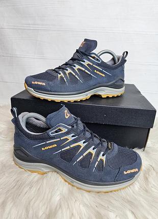 Трекінгові кросівки lowa gore-tex 37.5 розмір