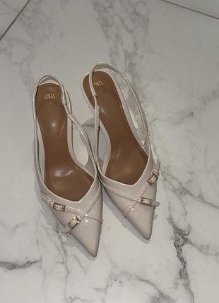 Туфлі zara