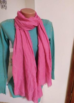 Очень яркий шарф/палантин цвета розовый неон2 фото