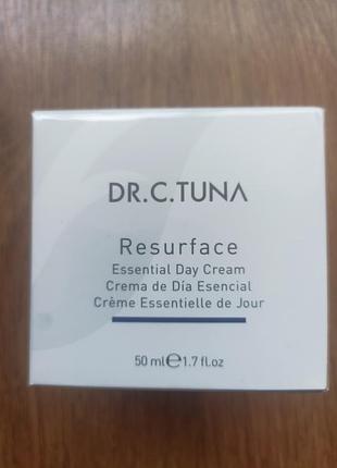 Зволужувальний денний крем для обличчя з spf 30