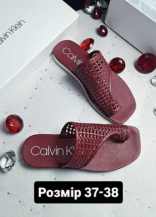 Calvin klein оригінал темно-червоні сандалі через палець