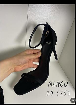 Босоніжки mango