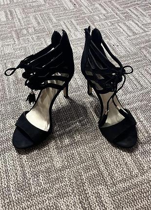 Босоніжки замша