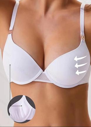 Бюстгальтер из пуш-ап белый