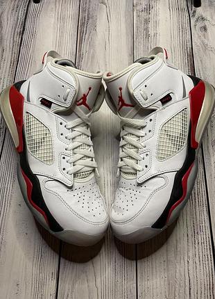 Кросівки jordan mars 270 2