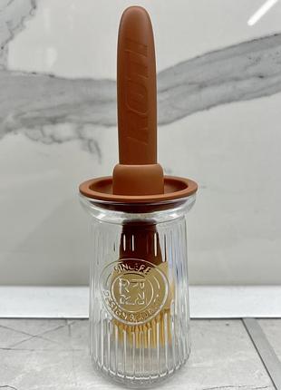 Ємність для олії з пензликом