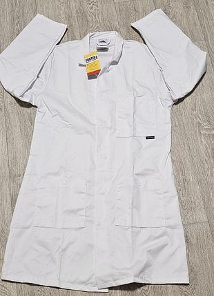 Медицинский халат portwest на кнопках.