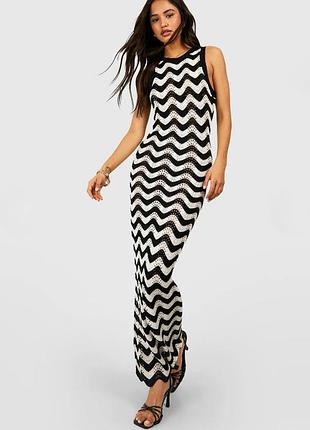 Сукня у стилі кроше по фігурі