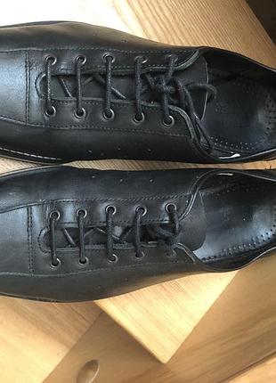 Чоловічі фірмові шкіряні зручні туфлі 42 розміру