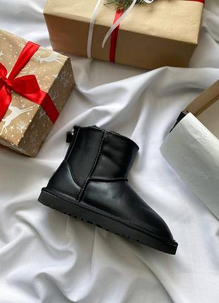Кожаные угги ugg