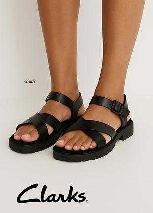 Clarks шкіряні сандалі