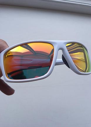 Новые стильные поляризационные очки