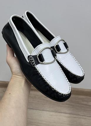 Vanily шкіряні чорні білі базові повсякденні лофери мокасини сліпони туфлі балетки на плоскій підошві натуральна шкіра р. 40