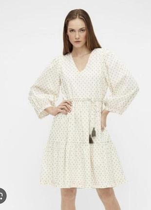 Натуральна сукня в етно стилі