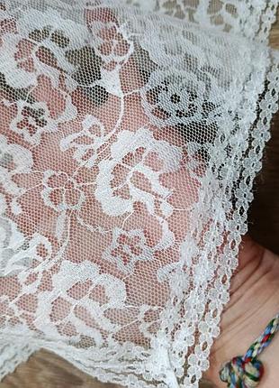 Платок косынка на голову пластинок на бедра кружевная ажурная белая стильная новая тренд сезона