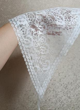 Платок косынка на голову пластинок на бедра кружевная ажурная белая стильная новая тренд сезона