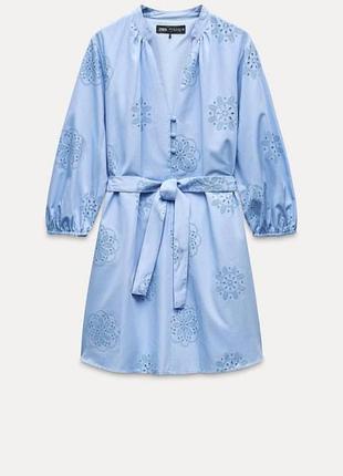 Летнее платье с ажурной вышивкой zara