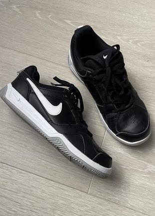 Кросівки nike
