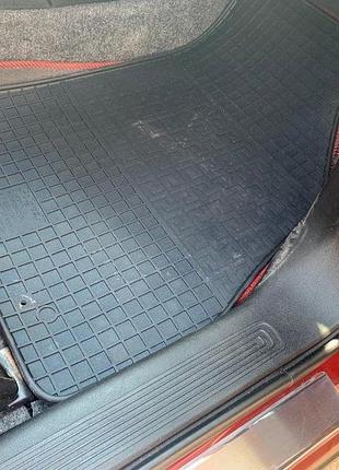 Гумові килимки (polytep) 4 шт, легкий запах гуми для peugeot bipper