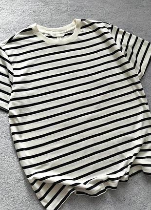 Базова футболка h&m з мʼякого бавовняного трикотажу