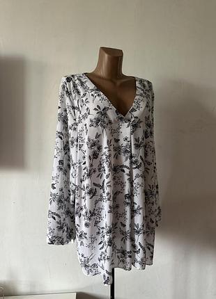 Сорочка в квітку