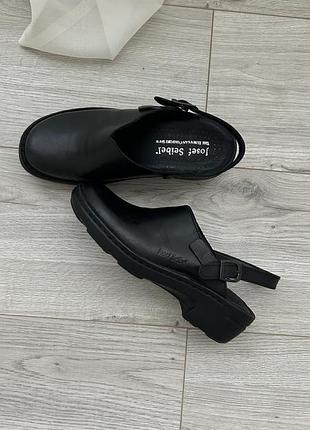 Шкіряні брендові клоги