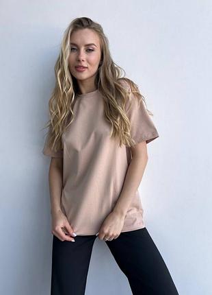 Базова жіноча футболка