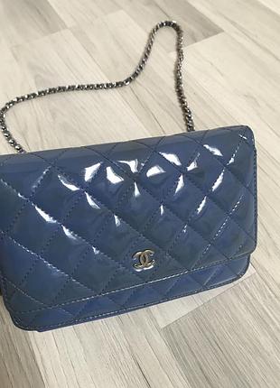 Шикарна лакова шкіряна сумочка клатч крос боді chanel оригінал