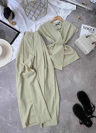 Костюм льняной элегантный