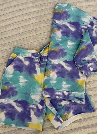 Спортивний трикотажний костюм з шортами