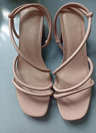 Трендовые босоножки h&m стелька 26,5 см