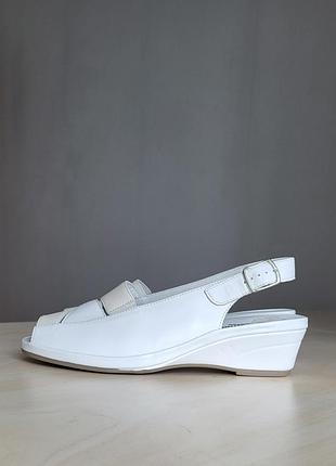 Босоножки женские semler кожа 25,5 танкетка нижняя