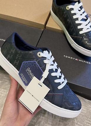 Жіночі кросівки кросівки натуральна шкіра нові з біркою tommy hilfiger