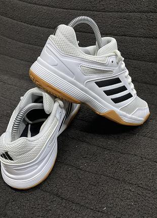 Кросівки adidas