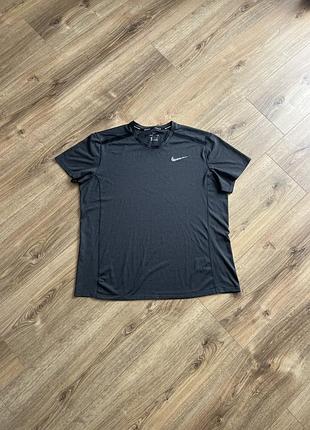 Чоловіча футболка nike оригінал