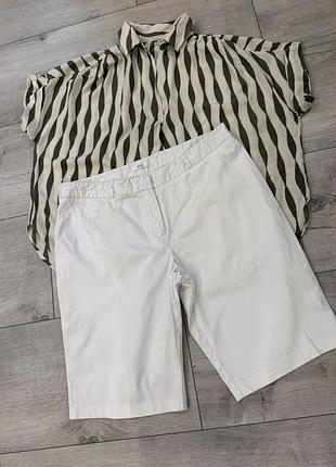 Легкі білі шорти