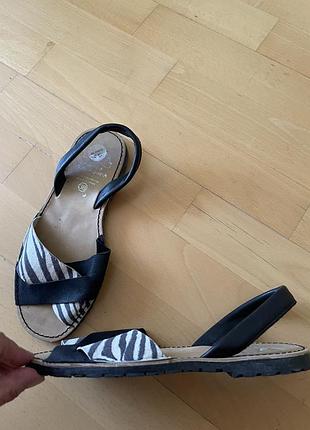 Жіночі шкіряні босоніжки - менори 38 розміру іспанія