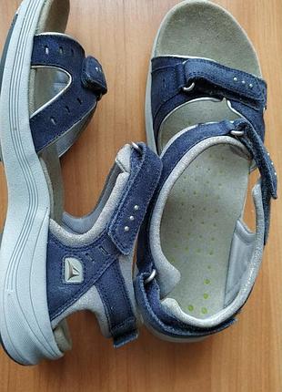 Жіночі босоніжки 39р, 25см