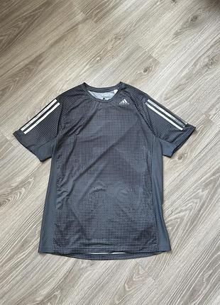 Футболка adidas