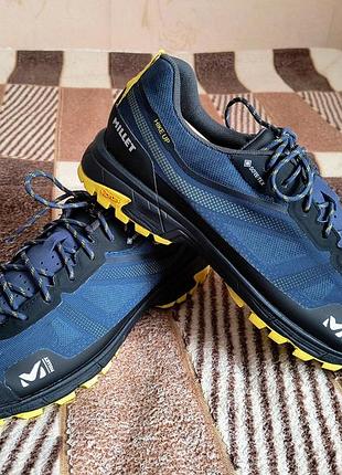 Кроссовки треккинговые millet hike up gore-tex