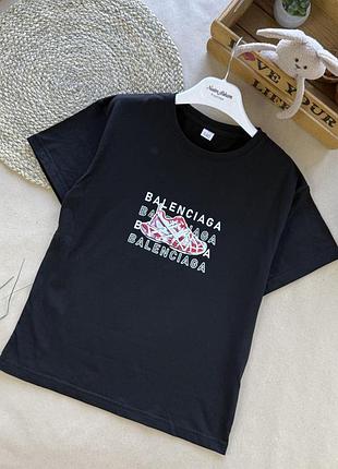 Футболка чорна баленс