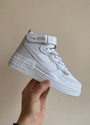 Женские кроссовки nike1 фото