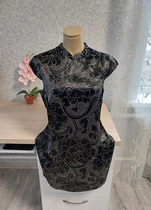 Чорна міні сукня в японському стилі dorothy perkins.