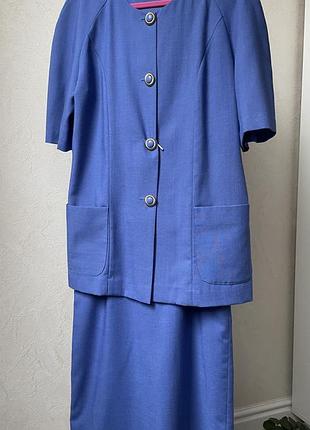 Стильний костюм з гарним складом