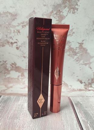Рум'яна - хайлайтер для обличчя charlotte tilbury