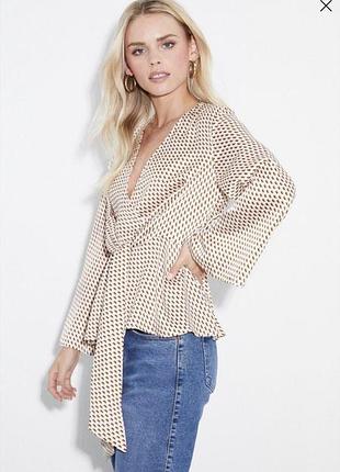 Ніжна блузка топ сорочка з широкими рукавами бренд dorothy perkins