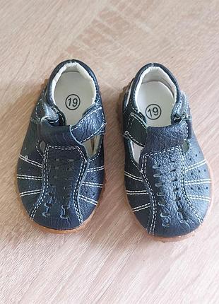 Сандалі шкіряні 2