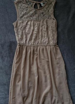 Красивое нежное платье