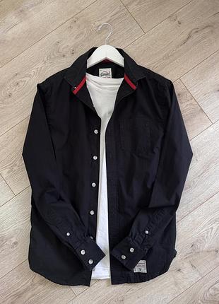 Чоловіча чорна сорочка від бренду superdry, 100% бавовна, розмір xs-s