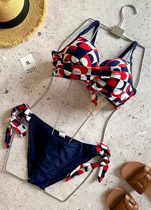 Розпродаж! купальник з чашкою пуш-ап по класній ціні